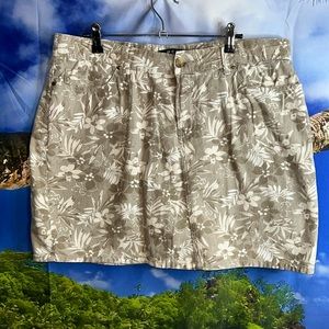 Beau Dawson Tan And Floral Linen/Cotten Blend Skort